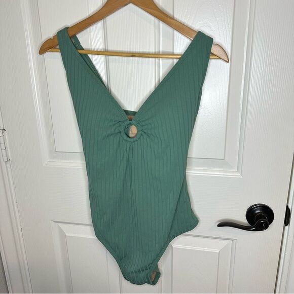 Kona Sol Sage Green Ribbed Crossover Back One Piece Swimsuit Sz L Minimalist - Picture 2 of 9